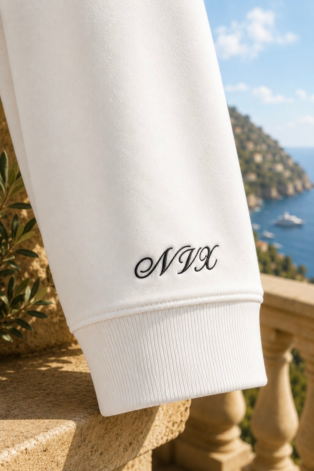 NVX Sweatshirt Black Logo - Old Money Collection